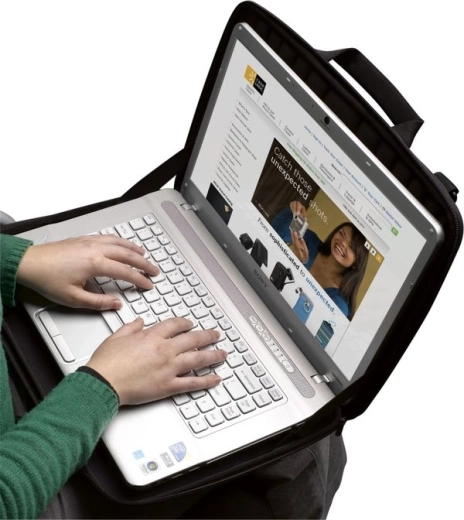 Utilisez l’ordinateur portable directement dans la housse