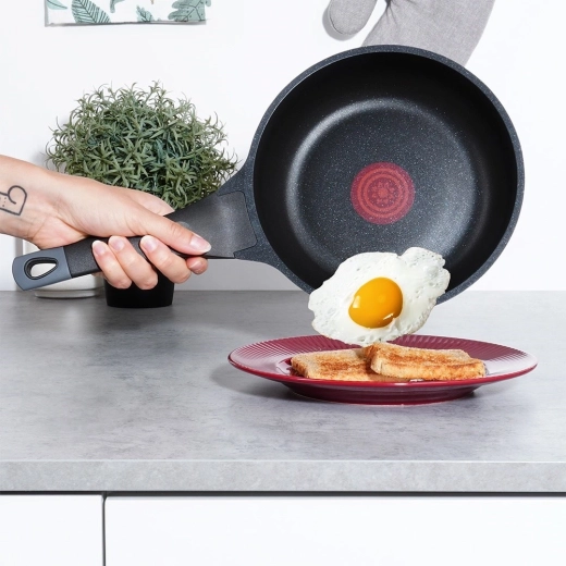 Revêtement antiadhésif pour une cuisson facile