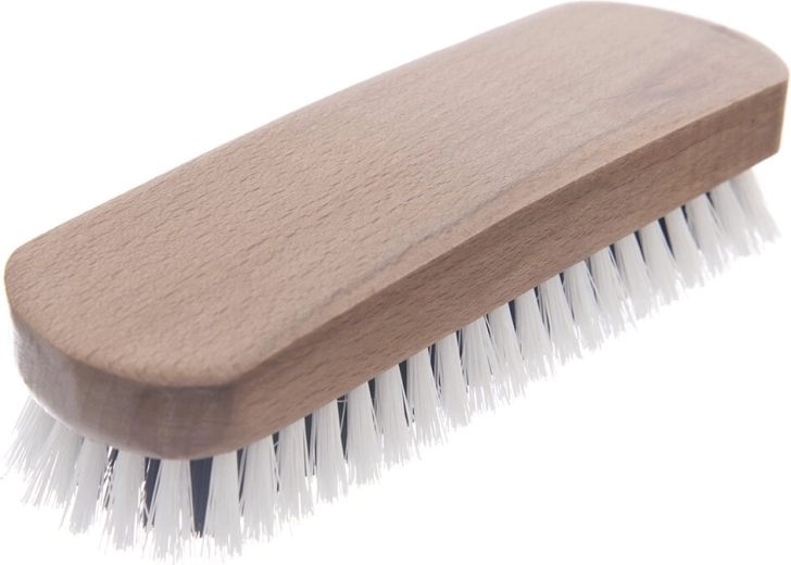 Brosse à vêtements en bois et plastique