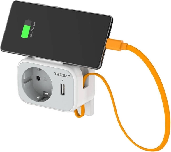 Prise murale Tessan avec ports USB