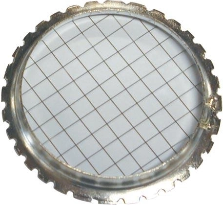 Coupeur de pommes de terre cuites avec rouleau 9 cm inox