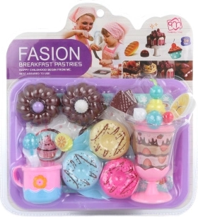 Ensemble de petits gâteaux avec coupe