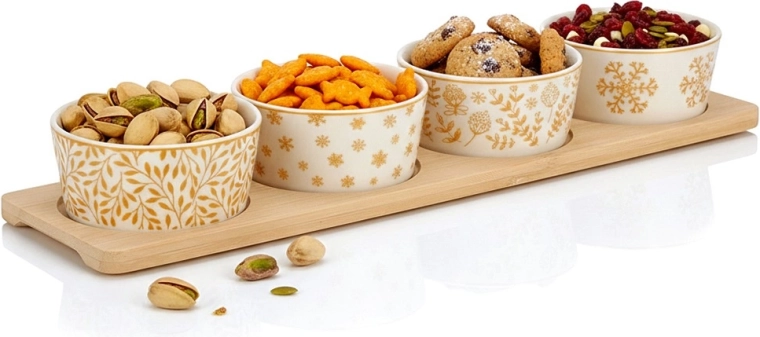 Petites coupelles en porcelaine pour amuse-bouches sur plateau en bambou, set de 5 pièces