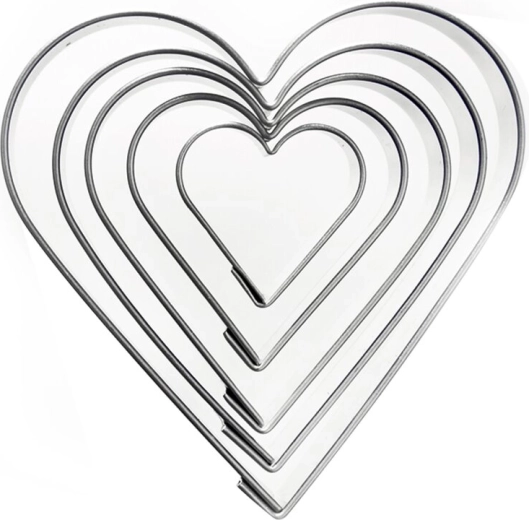 Set d’emporte-pièces en acier inoxydable en forme de cœur – 5 pièces
