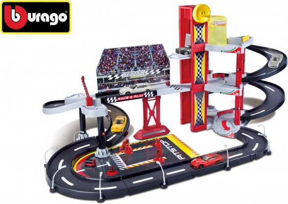 Bburago Ferrari Race & Play – garage avec piste de course et voiture 1:43