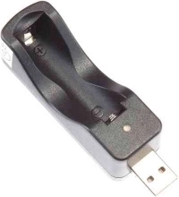 Chargeur USB pour 3,7 V 600 mAh pour voitures radiocommandées CARRERA