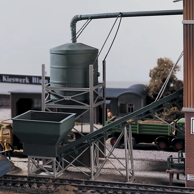 Piko Authentic Edition Silo et convoyeur de sablière E. Blum - 61125