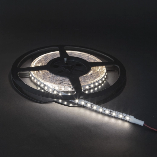 Ruban LED avec lumière blanche froide 5 m