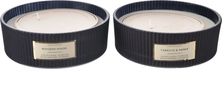 Bougie parfumée en verre Black 580 g