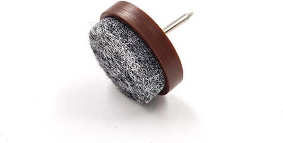 Patins en feutre avec clou pour protection des sols 20 mm, marron (8 pcs)