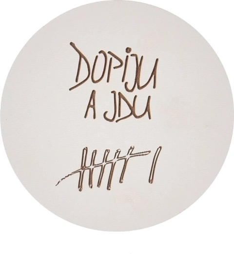 Dessous de verre en bois avec le motif « Je finirai mes verres »