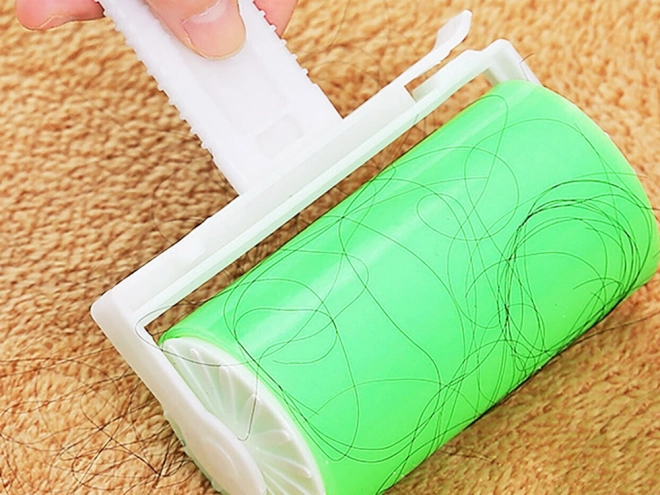 Rouleau gel ergonomique pour élimination des poils