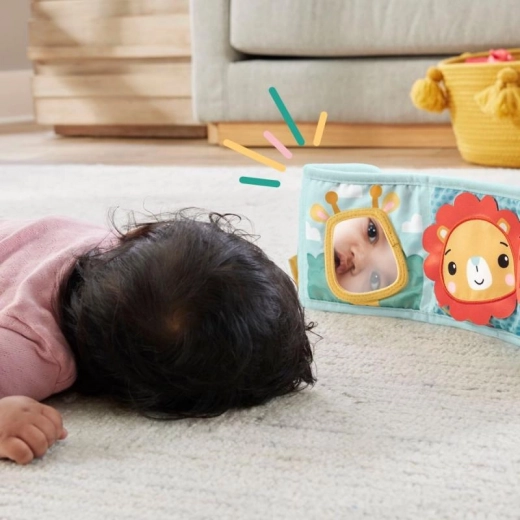 Pliage polyvalent pour jouer sur le ventre ou assis