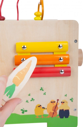 Expériences musicales avec un xylophone coloré