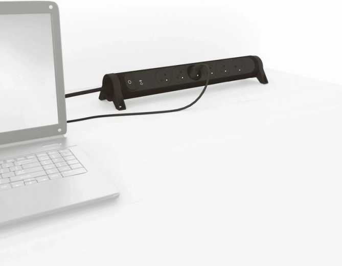 Espace de travail propre et organisé