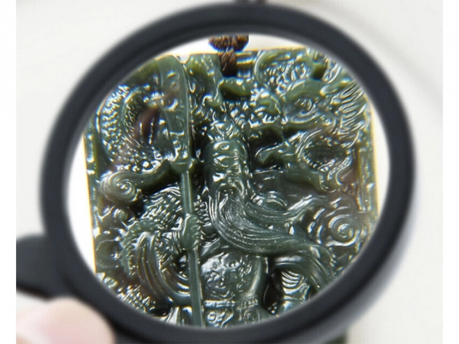 Loupe de poche pliante avec étui et cordelette