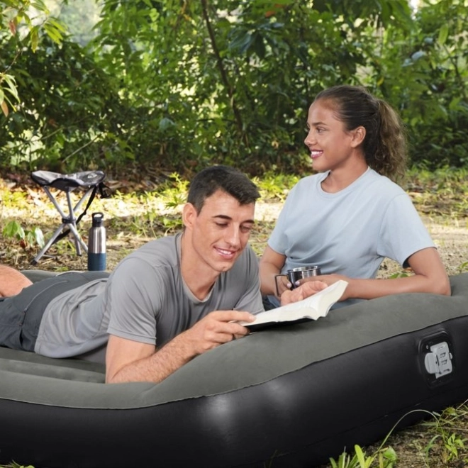 Structure Tritech durable pour la maison et le camping
