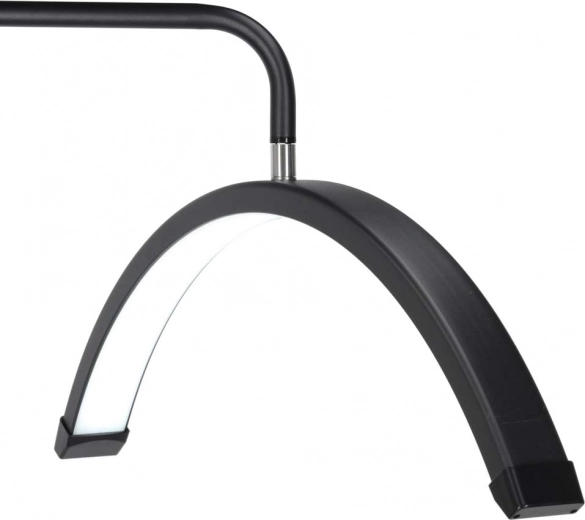 Large arche pour un éclairage sans ombre