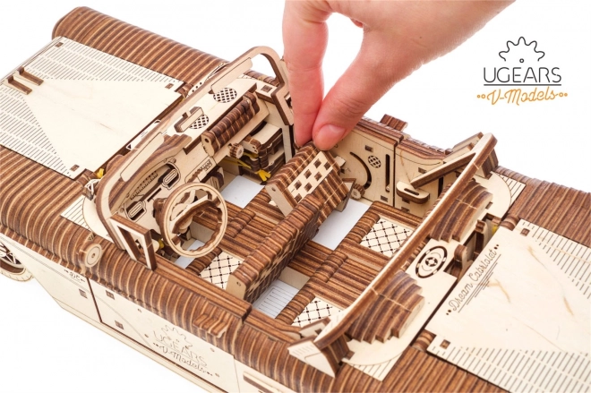 Modèle de voiture mécanique en bois 3D Cabriolet des rêves