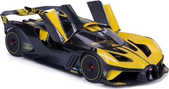 Portes ouvrantes et intérieur détaillé