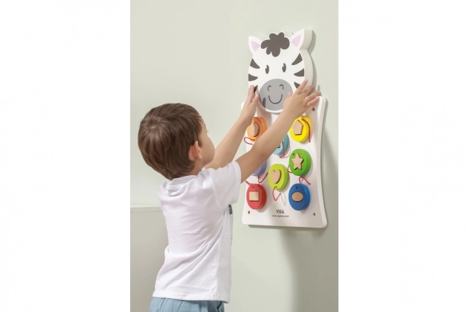 Jeu mural en bois - couleurs et formes