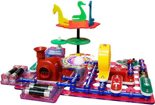 Mouvement, lumières et son dans un seul set