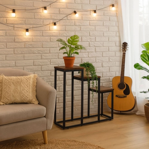 Trois étagères en escalier pour une présentation parfaite