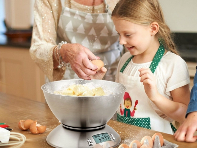 Balance de cuisine numérique avec bol argenté