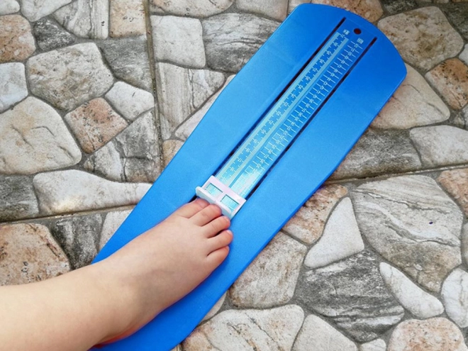 Dispositif de mesure de la longueur des chaussures