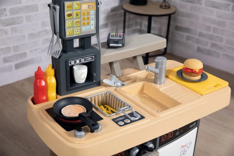 Appareils et détails réalistes