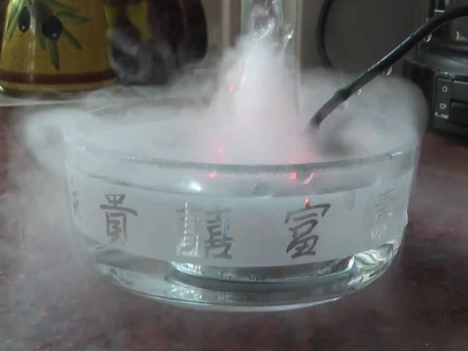 Générateur de vapeur ioniseur et humidificateur d'air