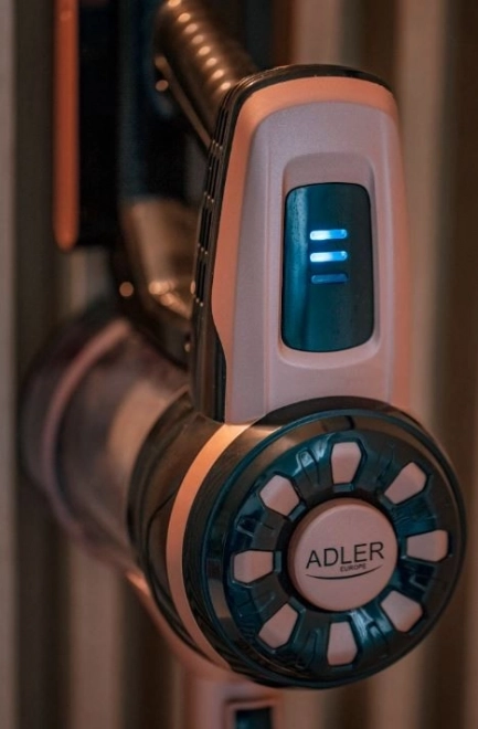 Aspirateur à main AD 7044
