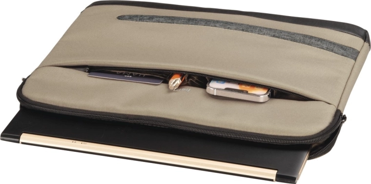 Protection rembourrée et surface déperlante