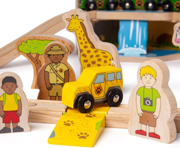 Roulez en train ou en jeep de safari