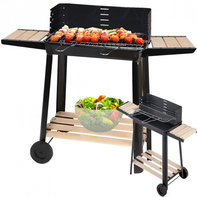 Grand barbecue de jardin au charbon de bois