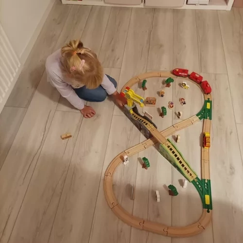 Circuit de train en bois Kruzzel 22495