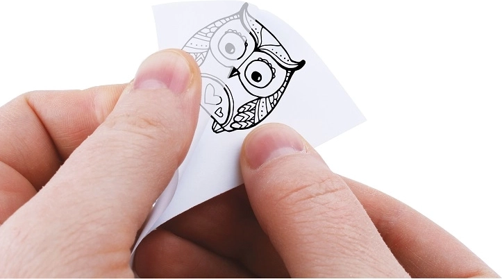 Autocollants transferts et yeux pour une décoration rapide