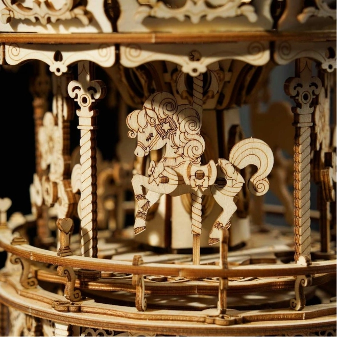 Carrousel avec chevaux - boîte à musique - maquette 3D en bois