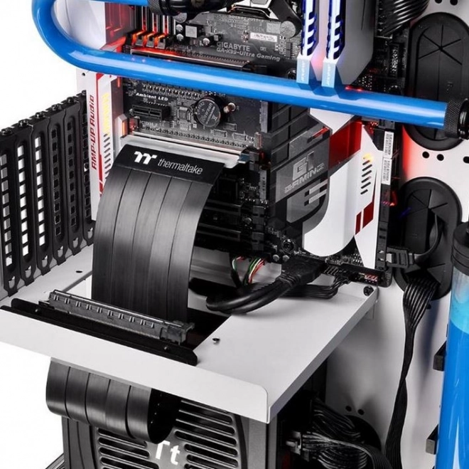 Thermaltake câble riser PCIe 300 mm