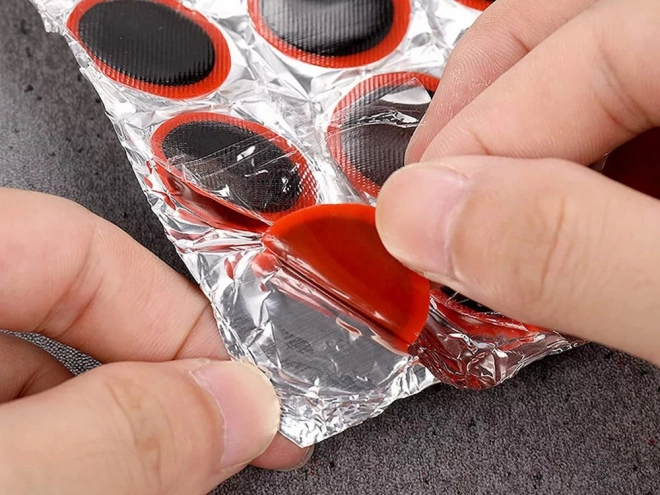 Kit de réparation de vélo avec colle pour chambre à air