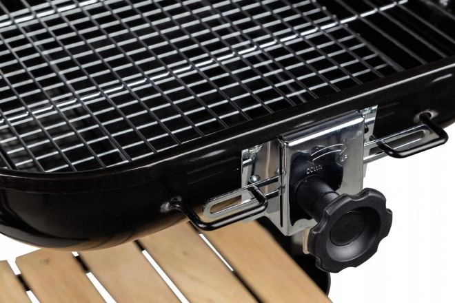 Grand barbecue de jardin avec grille réglable, étagères en bois