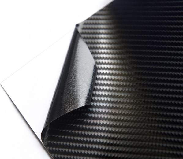 Application sans bulles grâce à l’adhésif à canaux