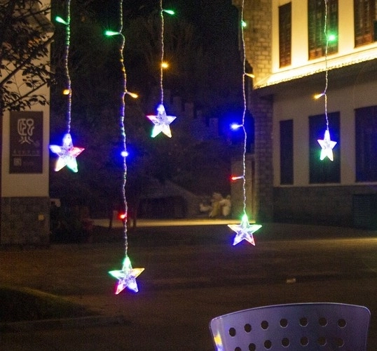 Rideau LED coloré avec étoiles - 2,5 m, 108 LED