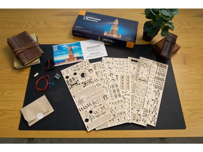 Ugears 3D puzzle mécanique en bois Phare d'Alexandrie