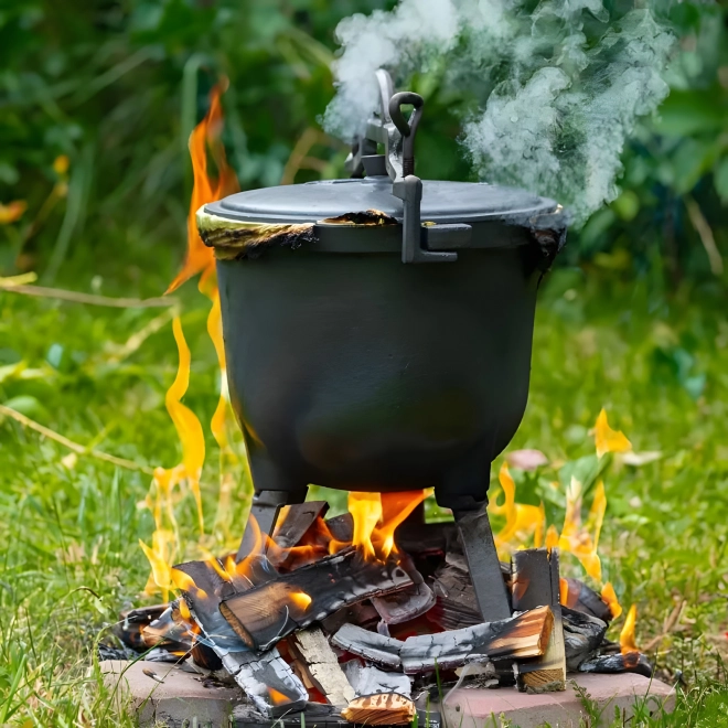Chaudron en fonte 8L sur trépied MultiGarden
