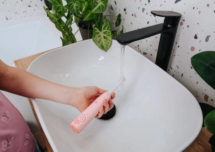 Étanchéité IPX7 et recharge via USB