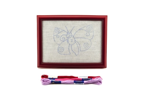 Broderie pour enfants avec cadre