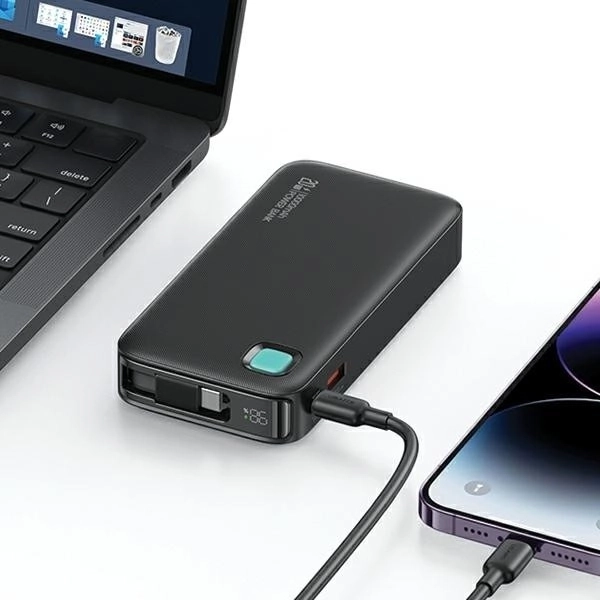 Powerbank avec une capacité de 10000mAh et charge rapide 20W avec câble USB-C intégré