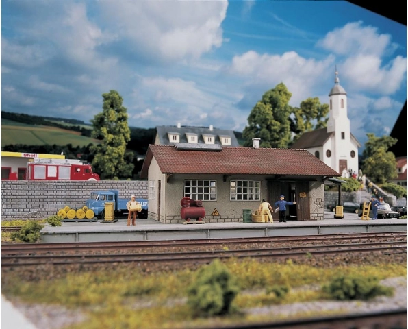 Entrepôt Burgstein - Modèle PIKO HOBBY