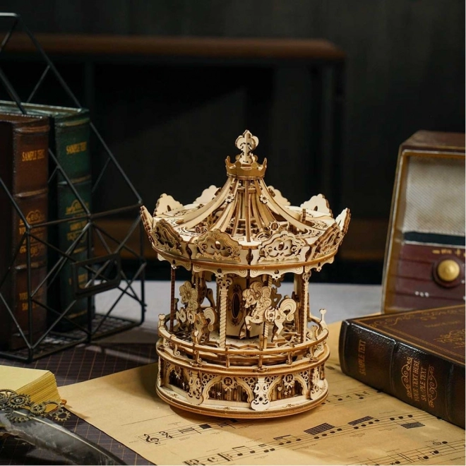 Carrousel avec chevaux - boîte à musique - maquette 3D en bois